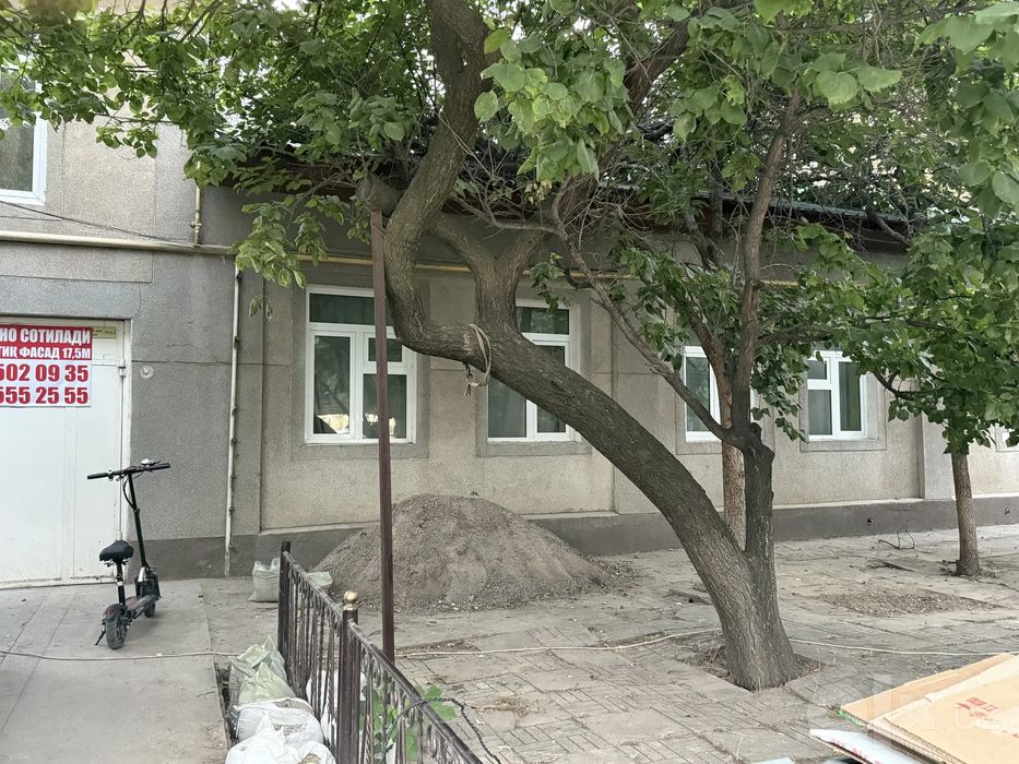 Ховли сотилади