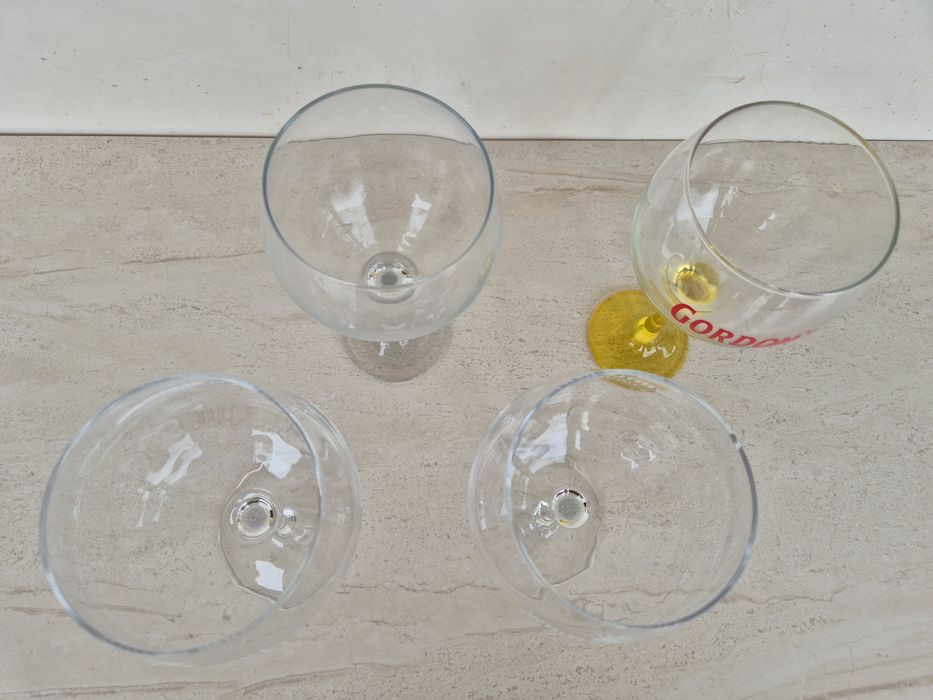 Нови чаши за джин и коктейли- 5 броя.