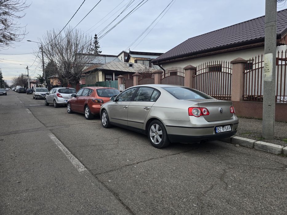 Vând berlină Passat B6 2000cm³ benzină