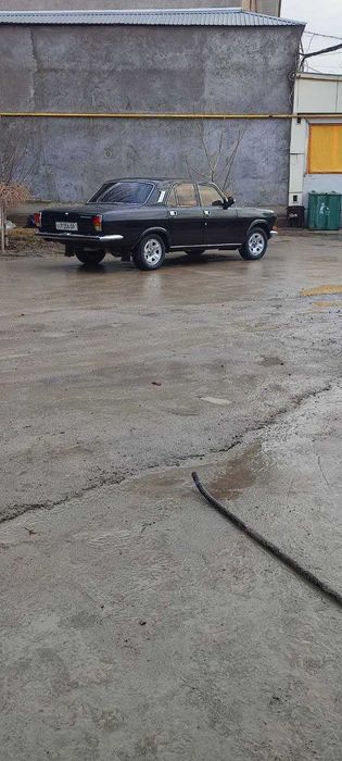 Volga GAZ 24 sotiladi