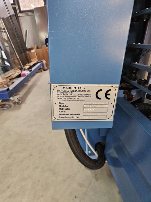 Masina de spalat geamuri termopane