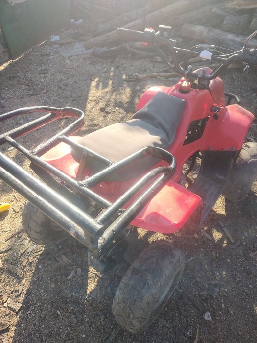 Vând ATV merge super preț negociabil