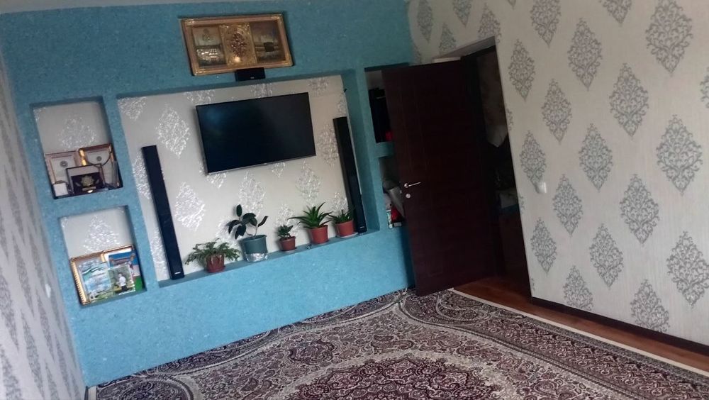 Yangiyo‘l shahar massiv yangi domda 2 xonali uy sotiladi.