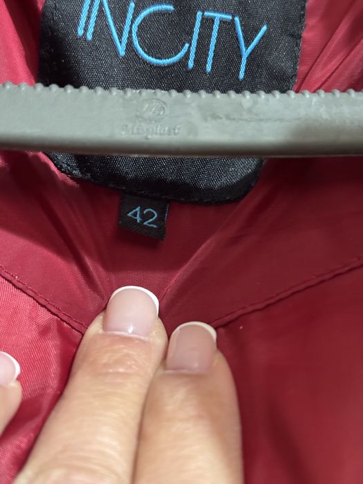 Женские куртки, пальто