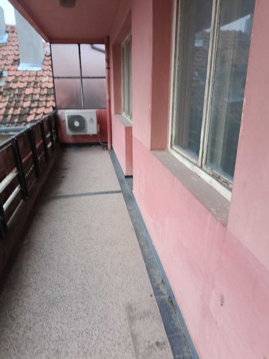 103-Продава се тристаен разширен апартамент в кв. "Възраждане"!