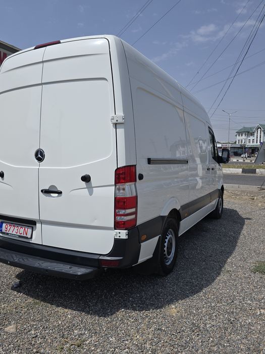 Sprinter 2013 sotiladi