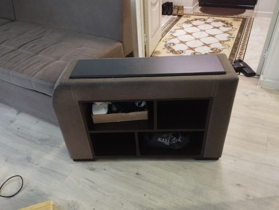 Гостиный диван б/у