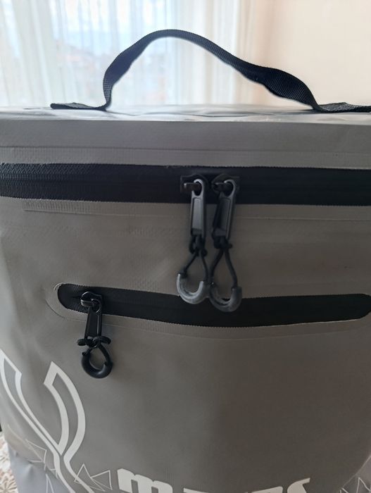 Хладилна чанта MARES