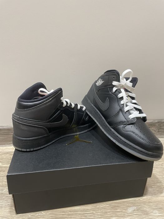 Продавам обувки Nike Jordan 36 номер