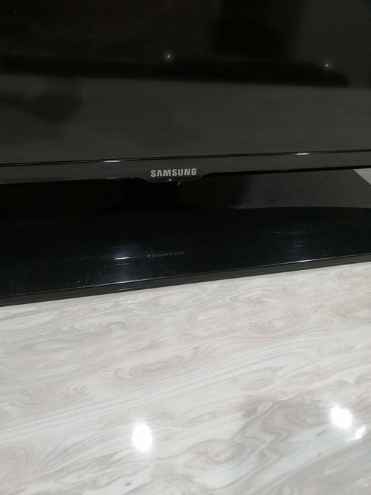 Продам телевизор