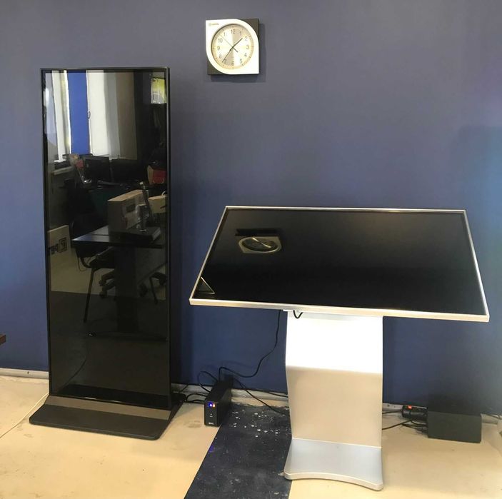 Сенсорные панели и инфокиоски