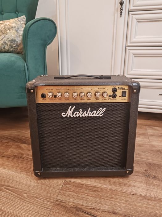 Marshall  MG 15 DFX