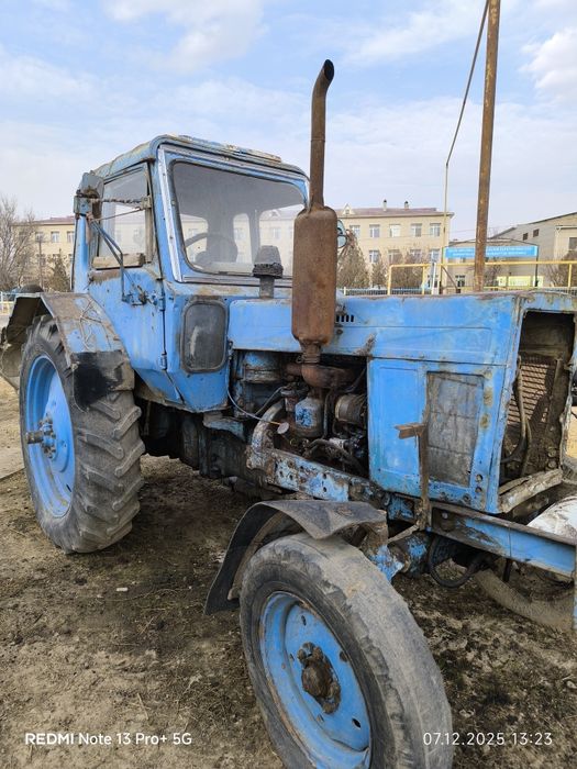 Трактор жатка нахаду