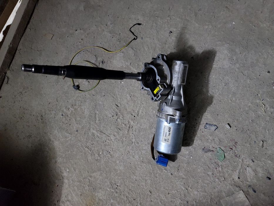 Спарк автомат каробкага электроней  руловейкалонка  сотилади