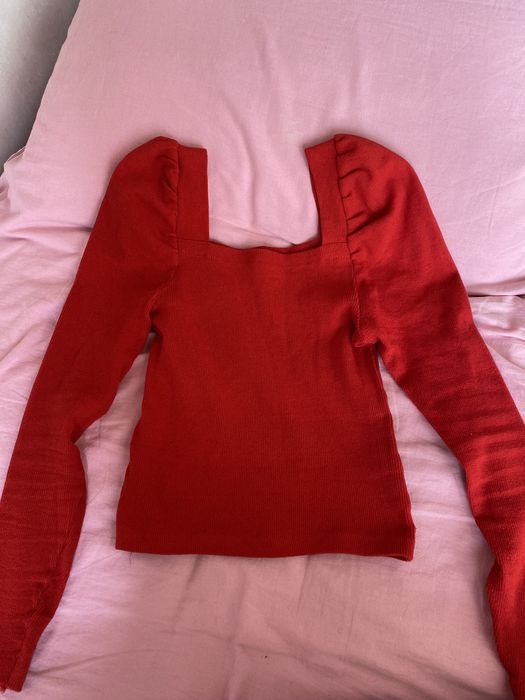 Две кофты по цене одного