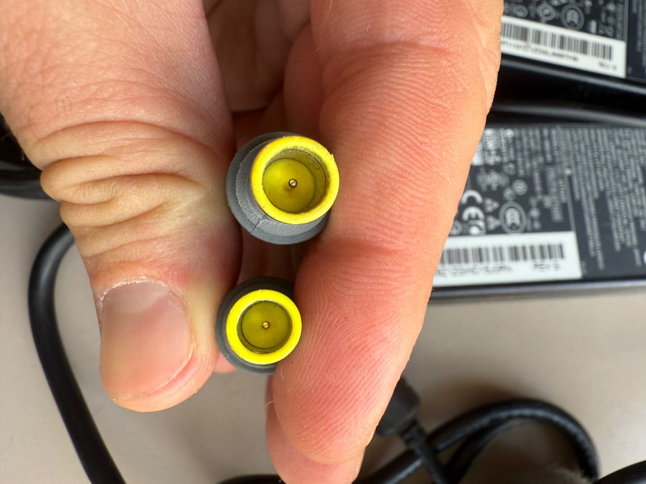 Incarcator laptop Lenovo mufa rotunda galbena