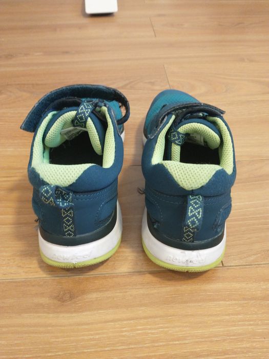 Vând pantofi sport Decathlon Newfeel M33 folositi