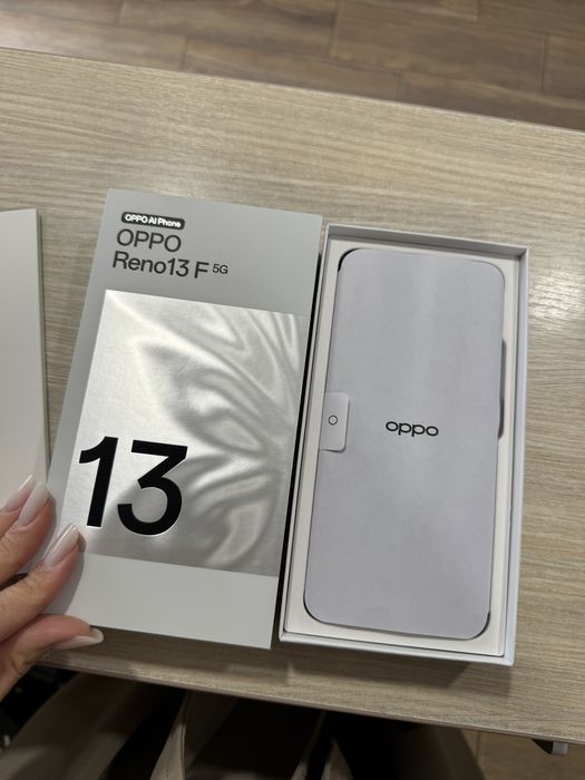OPPO Reno13 F, 8GB RAM, 256GB, 5G, Graphite Grey, NOU/Neactivat!!!