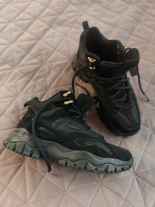 Ghete negre Fila originale