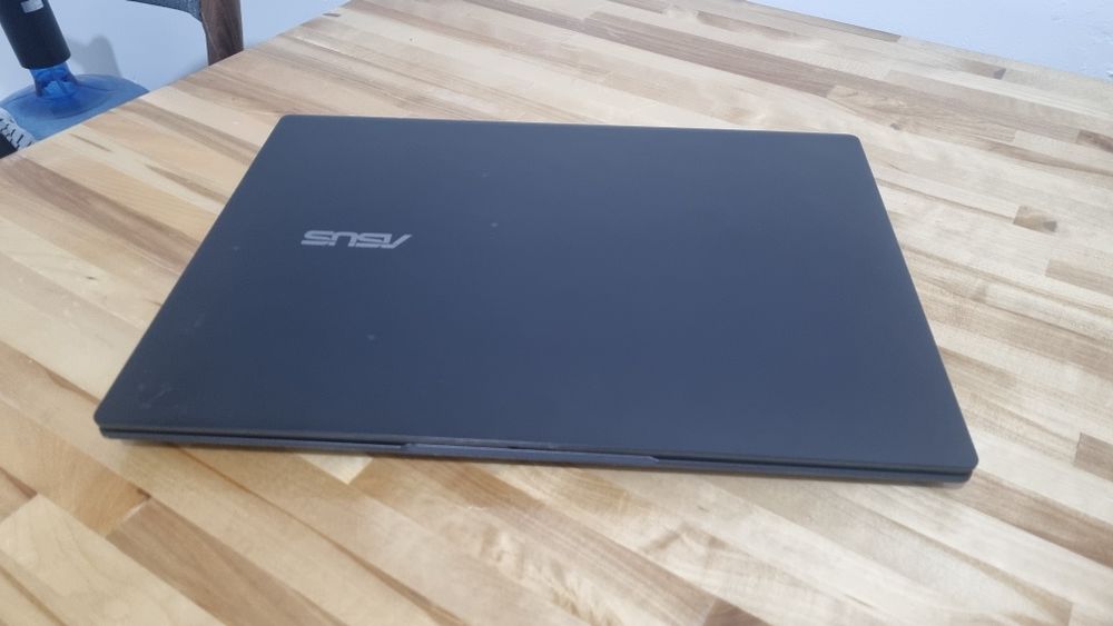 Ноутбук ASUS Vivobook V16 16"
