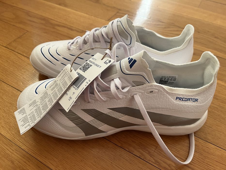 Adidasi de fotbal noi, Adidas Predator