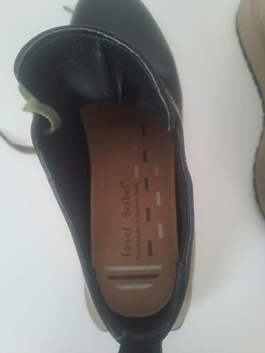 Обувки изцяло естествена кожа с масивна подметка