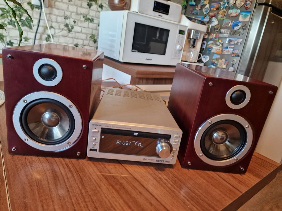 Microsistem audio-video, Hitachi,model AX - M910