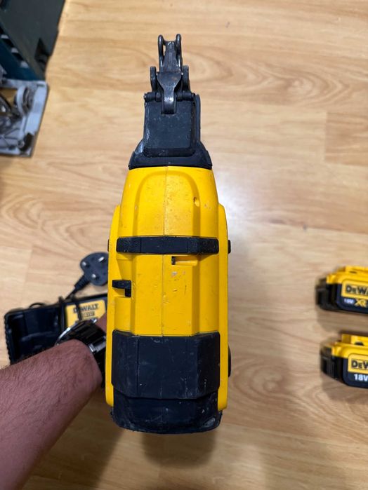 Dewalt DCN660 Такер