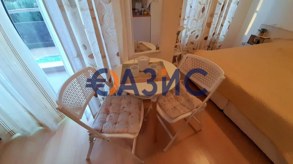 Продава се Едностаен апартамент в к.к. Слънчев бряг - 37 кв.м за 1230 €/кв.м - Снимка #6