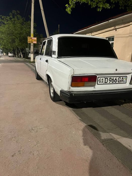 Vaz 2107 sotiladi