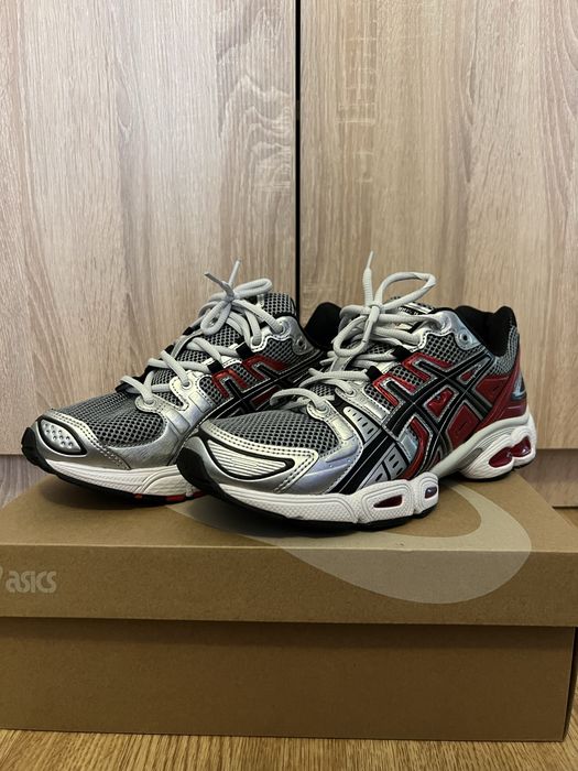Pantofi sport Asics Gel Nimbus 9 - marimea 42