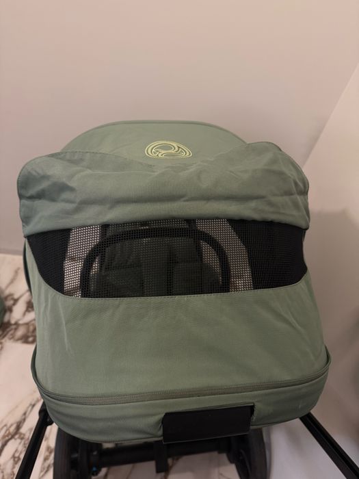 Cybex E- Priam 4 (Пълен комплект+аксесоари) (1900лв само шаси)