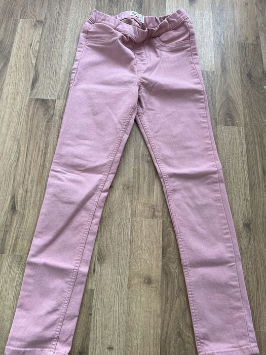 Панталони 9-10 години по 10 лв.