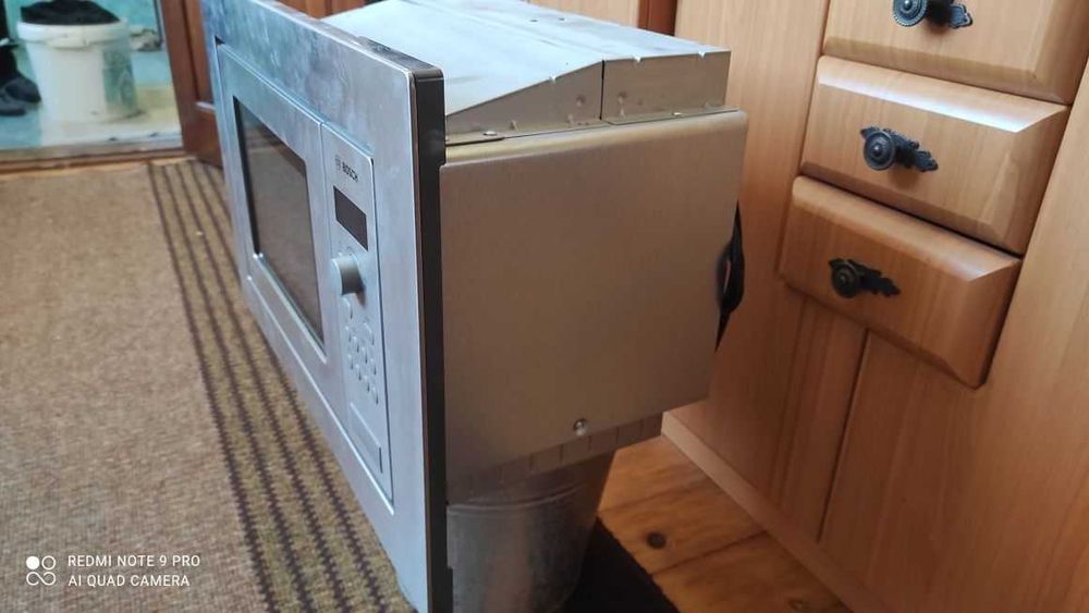 Срочно продается микроволновка Bosch на запчасти