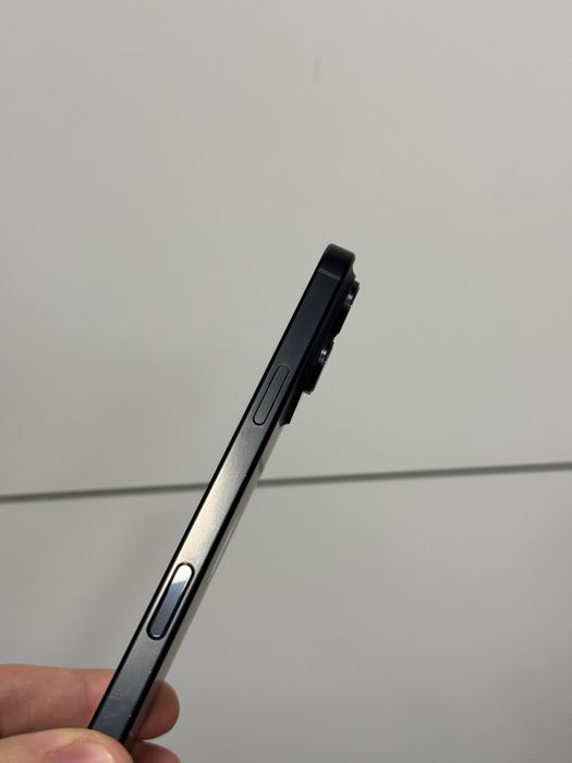 Продавам iPhone 16 PRO MAX 512 GB