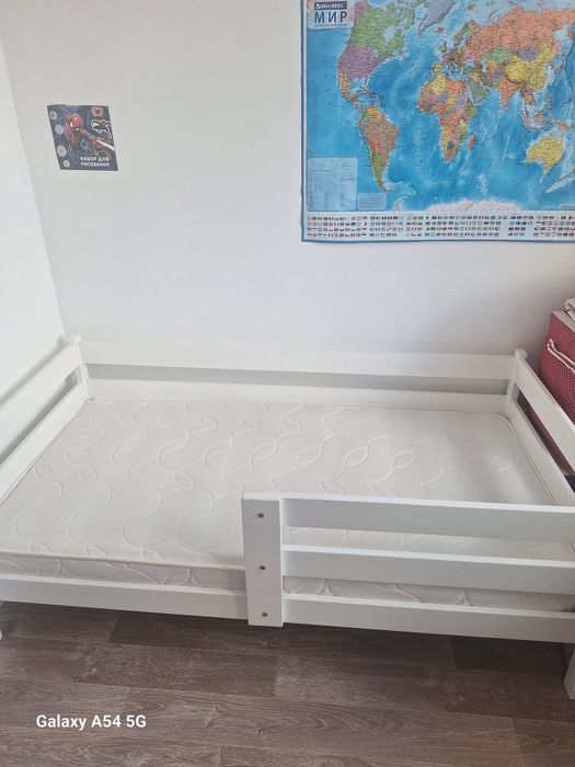 Кровать подростковая