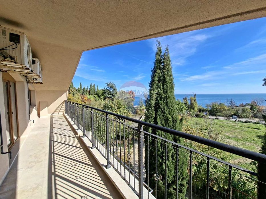 Хотел за продажба в м-т Кабакум, Варна, ТЕ