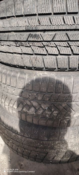Продам зимные шины