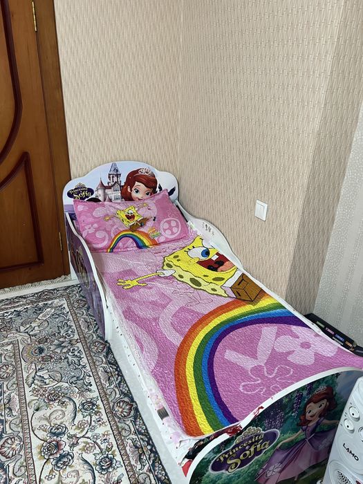 Bolalar kravati yaxwi va yangi