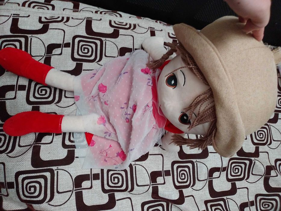 Большая мягкая кукла