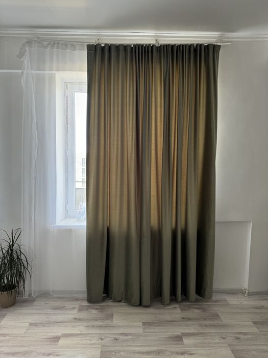 Продается шторы б/у