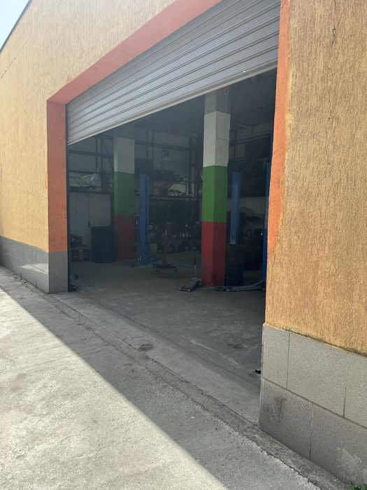 Дава се под наем Промишлена сграда в София, Летище София - 110 кв.м за 1020 € - Снимка #2