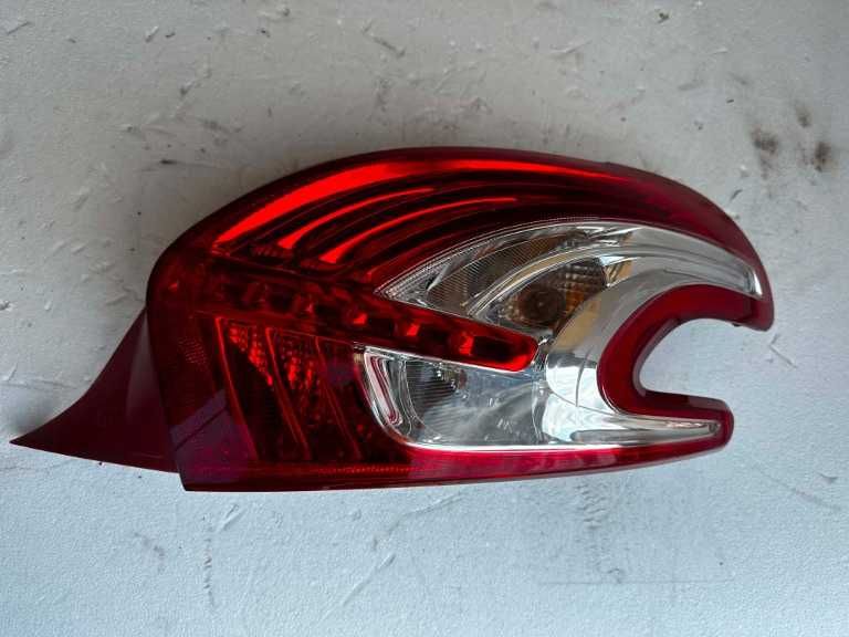 Lampa / Tripla stop stanga dreapta pe aripa Cod: 9672628380-02 9672628280-02 Peugeot 208 [2012 - 2016]