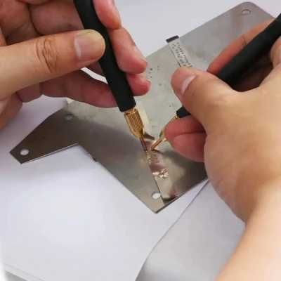 Aparat sudura in puncte pentru acumulatori Li-Ion Ni-Mh Ni-Cd