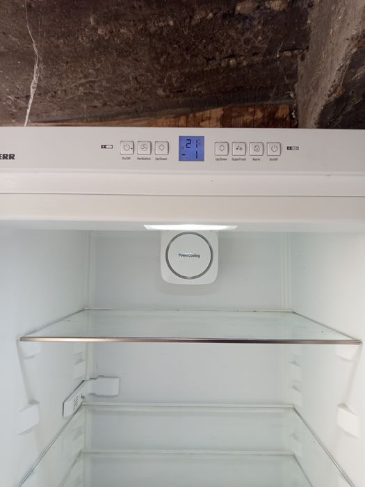 Продавам Хладилник liebherr