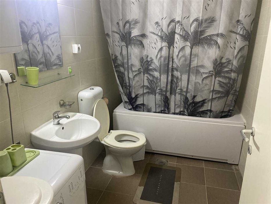 Дава се под наем Двустаен апартамент в Бургас, Славейков - 50 кв.м за 204 € - Снимка #4