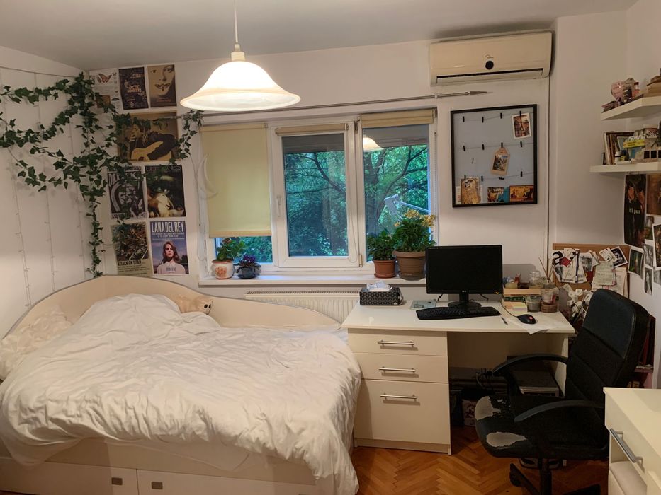 Vand apartament 4 camere