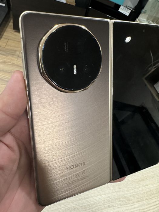 Honor Magic V5 512gb / 16gb ram