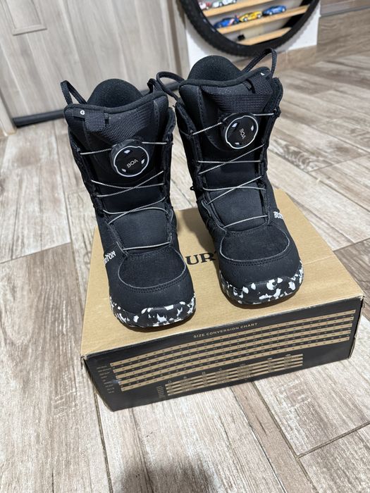Burton Grom BOA 28