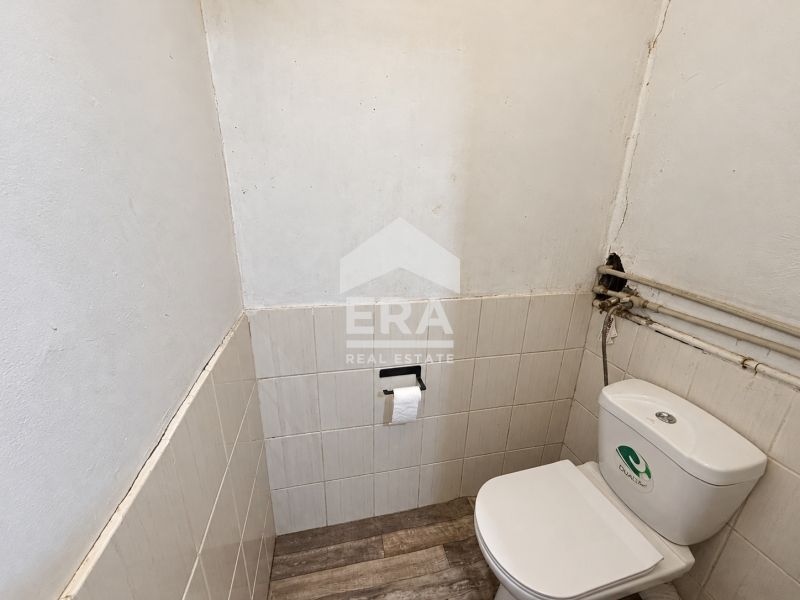 Продава се Четиристаен апартамент в Русе, Център - 103 кв.м за 1612 €/кв.м - Снимка #7